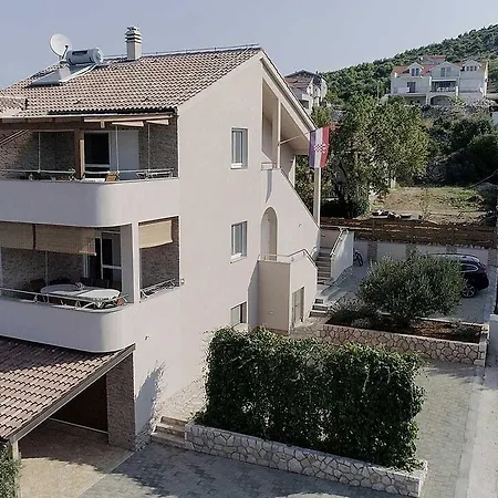 Apartment Zorka
