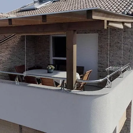 Apartment Zorka