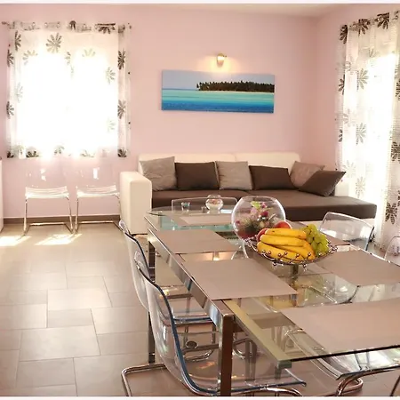Apartment Zorka *