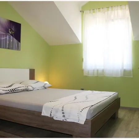 Apartment Zorka *